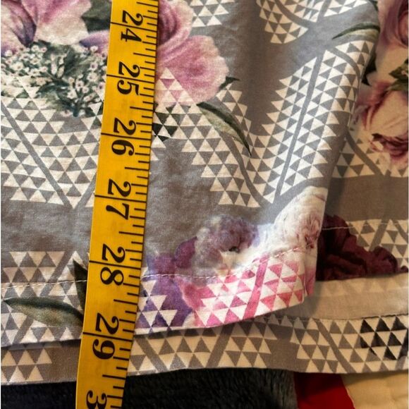 90A. Hula Tease Hawaii Designer Polynesian collar button up Rose Dress shirt - Picture 8 of 12